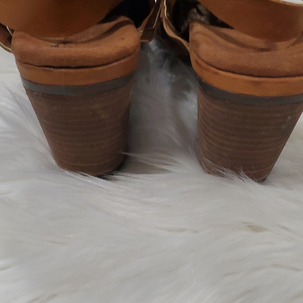 AEROSOLES Brown Laser-Cut Ankle Booties - Picture 8 of 14